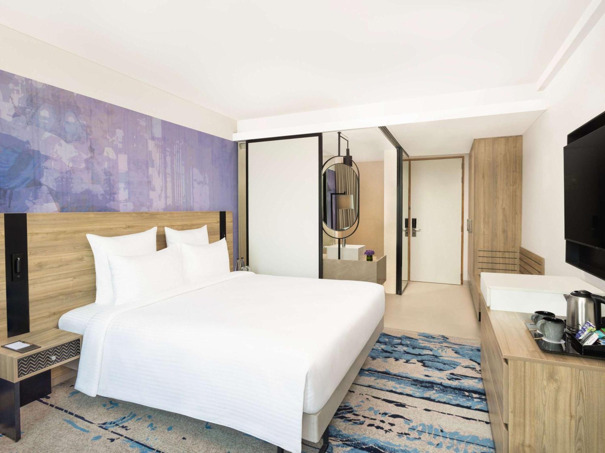 Novotel New Delhi City Centre エクステリア 写真
