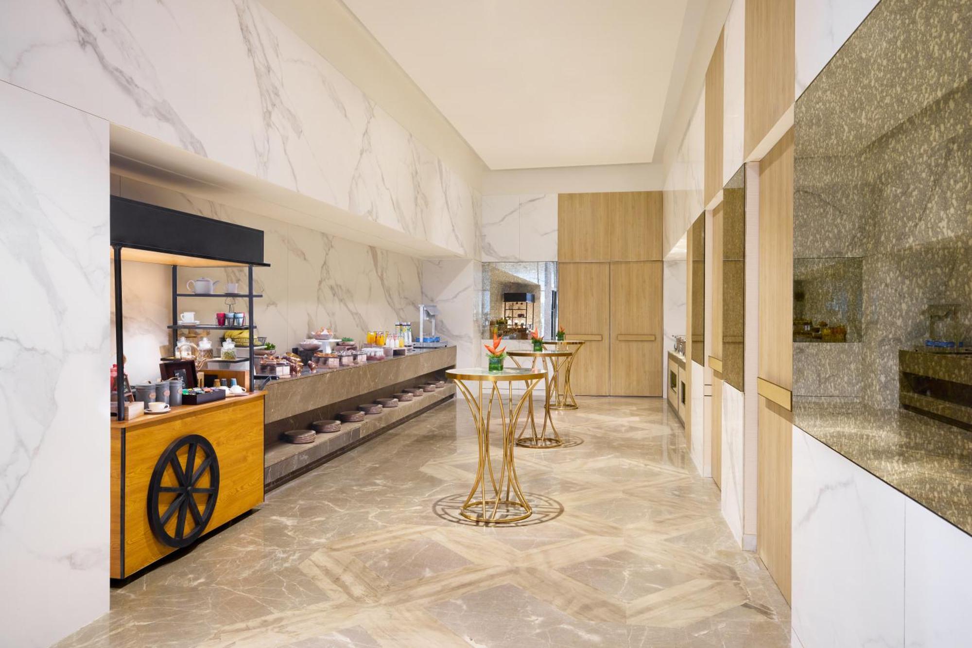 Novotel New Delhi City Centre エクステリア 写真