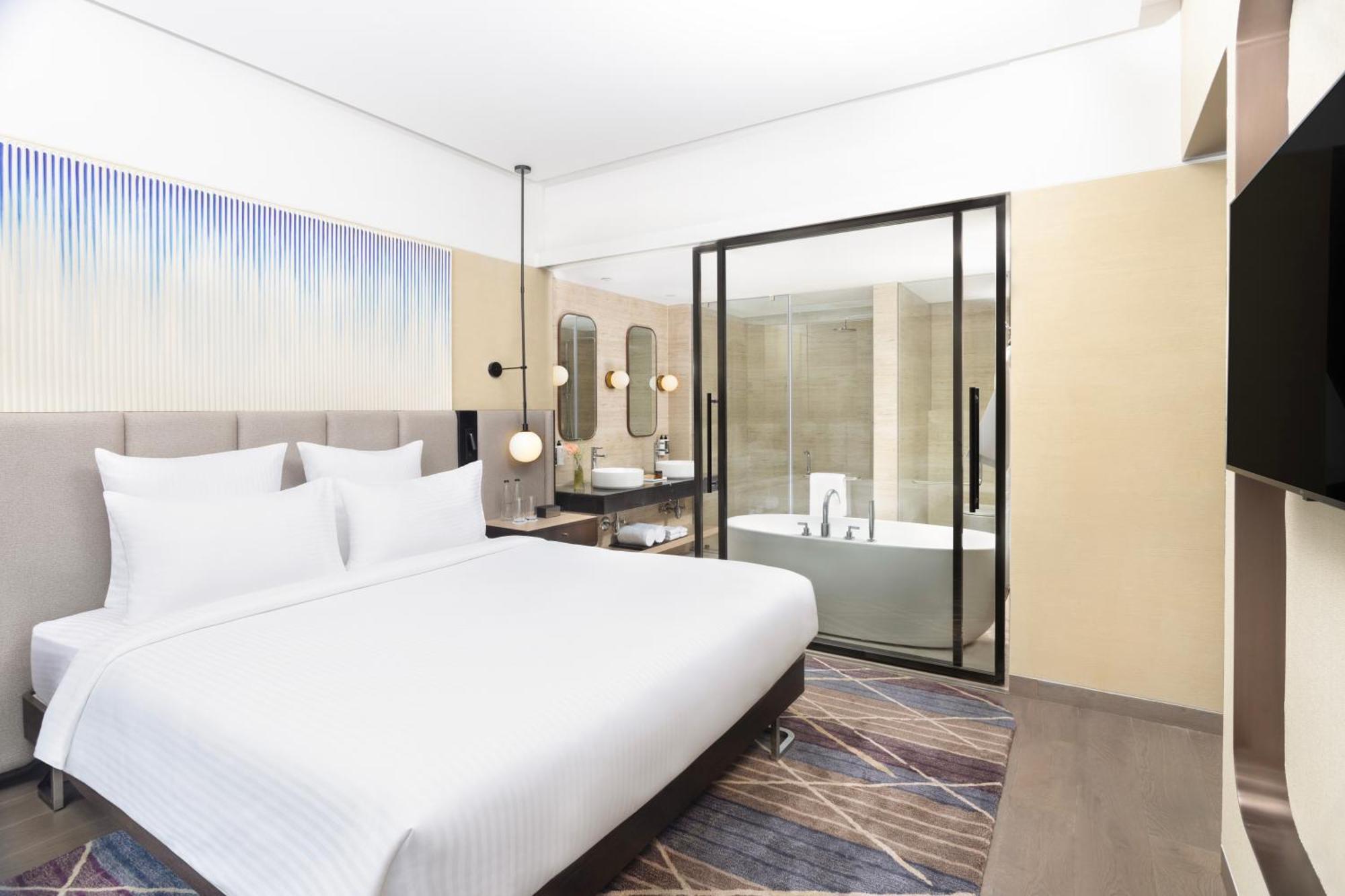 Novotel New Delhi City Centre エクステリア 写真