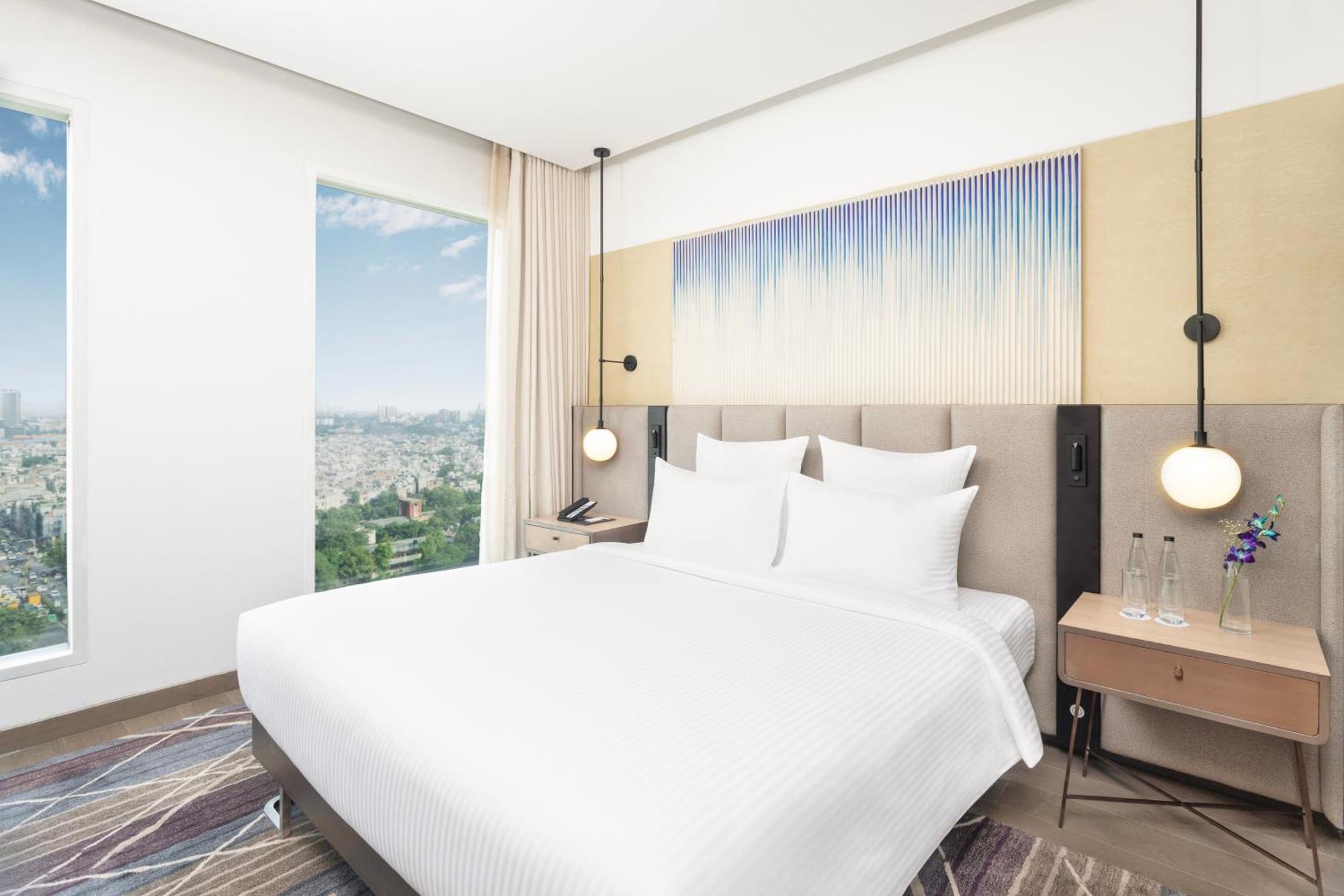 Novotel New Delhi City Centre エクステリア 写真