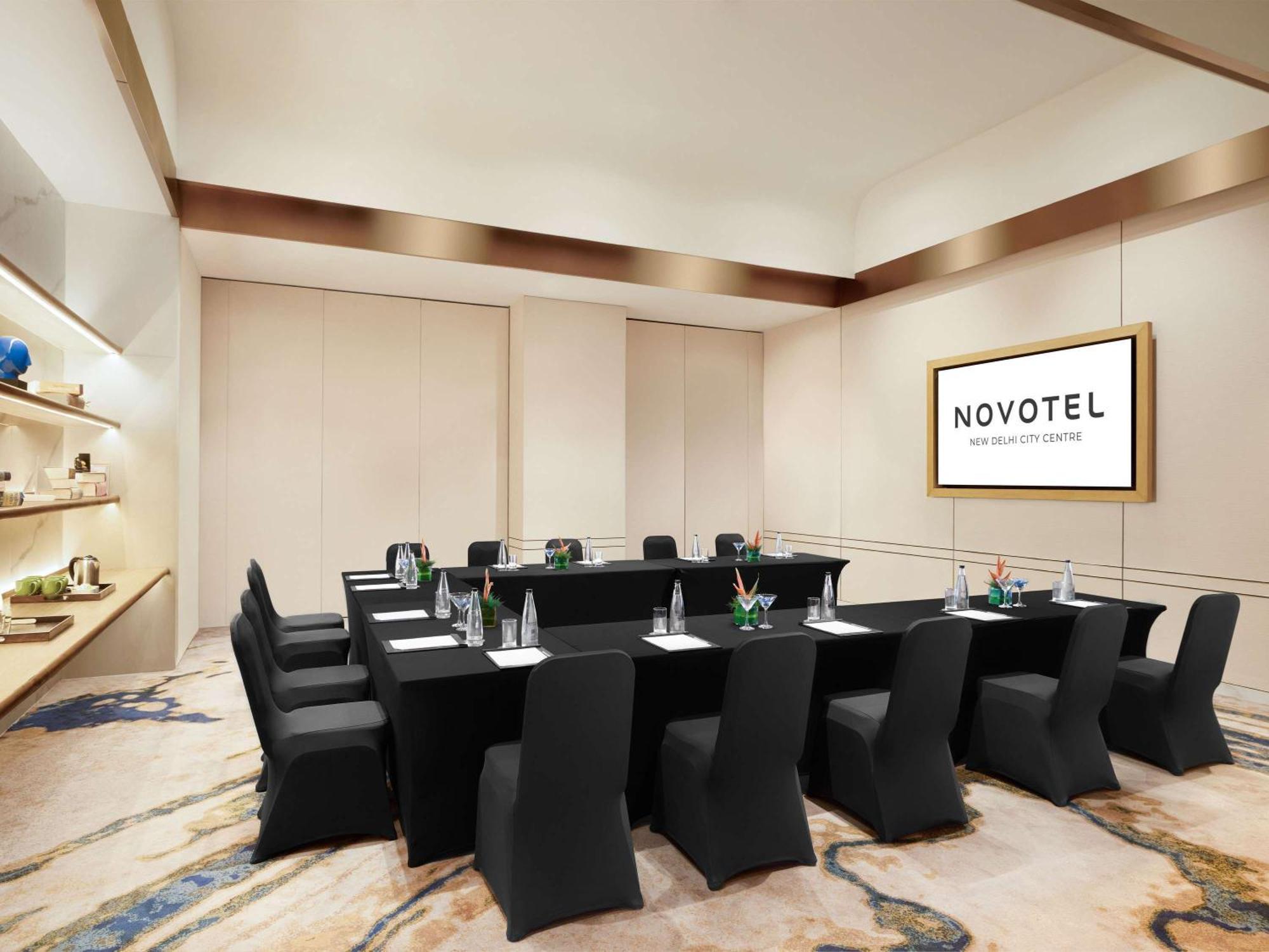Novotel New Delhi City Centre エクステリア 写真